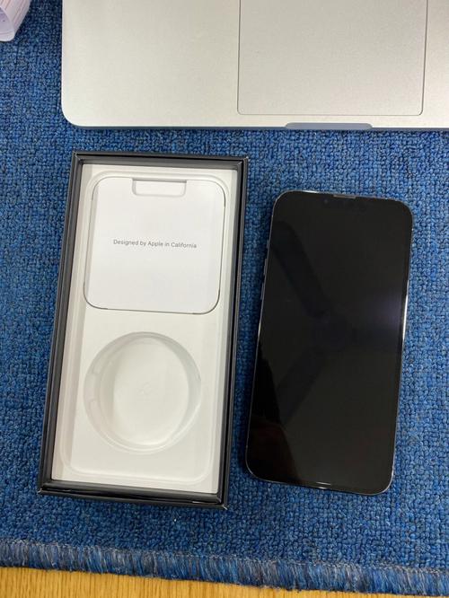 包装盒图片大全大图苹果-iphone 13包装盒里面都什么配件？